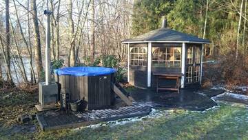 Фото номера Вилла с 3 спальнями и сауной Дома для отпуска Villa Struka г. Pyhtaa 91